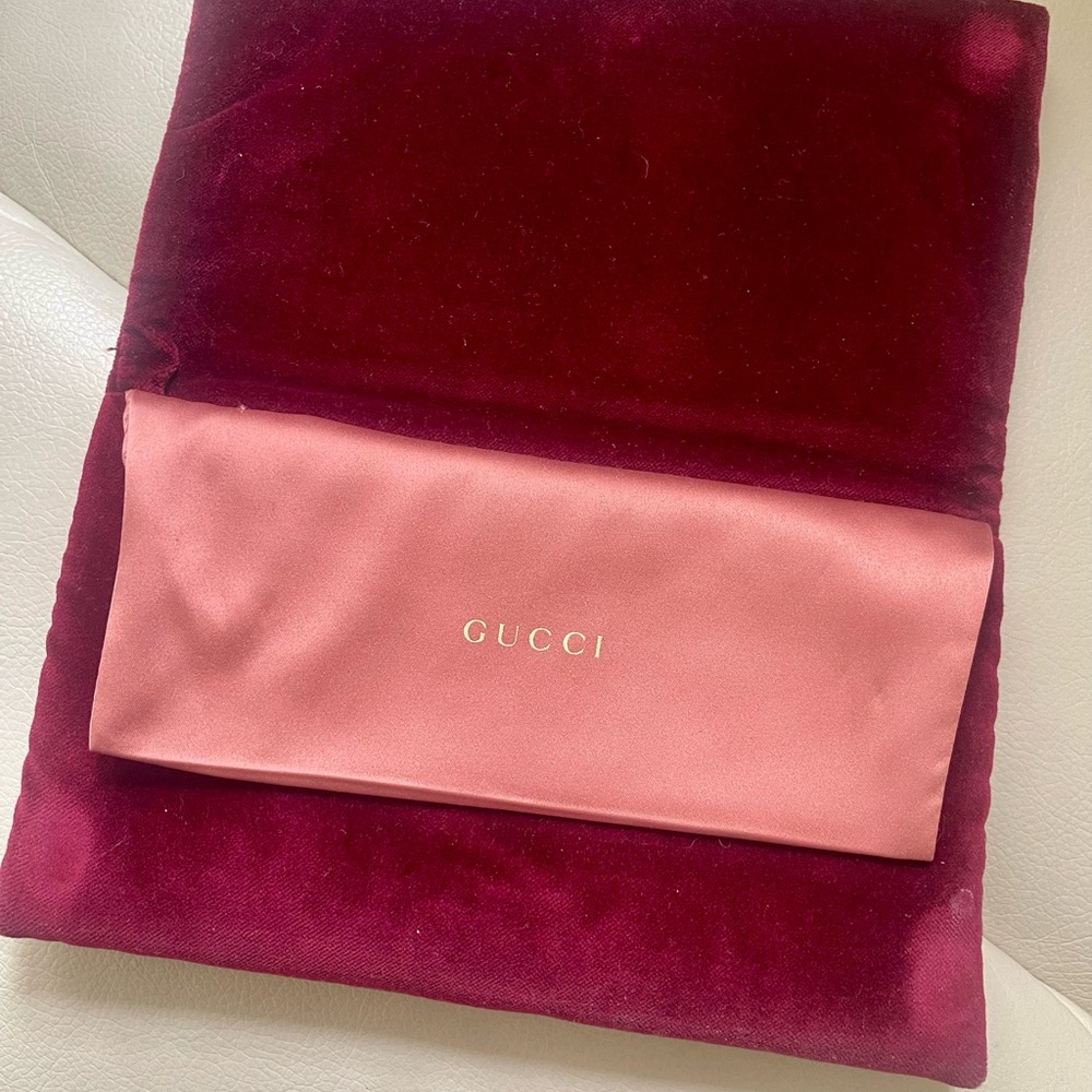 Gucci Burgundy Velvet Clutch Luxurious Handheld